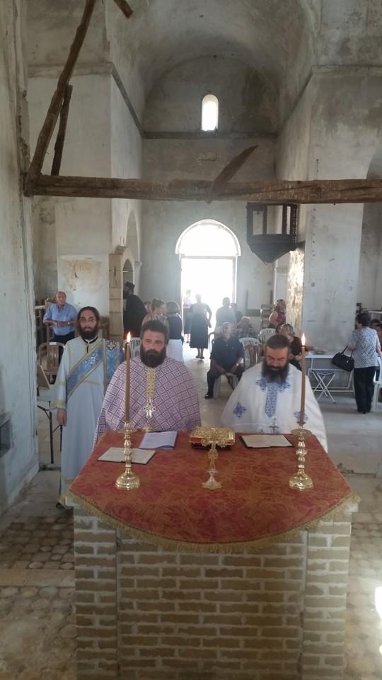 Θεία Λειτουργία στην κατεχόμενη Σύγκραση 2016 (4) Θεία Λειτουργία στην κατεχόμενη Σύγκραση 2016 (4)