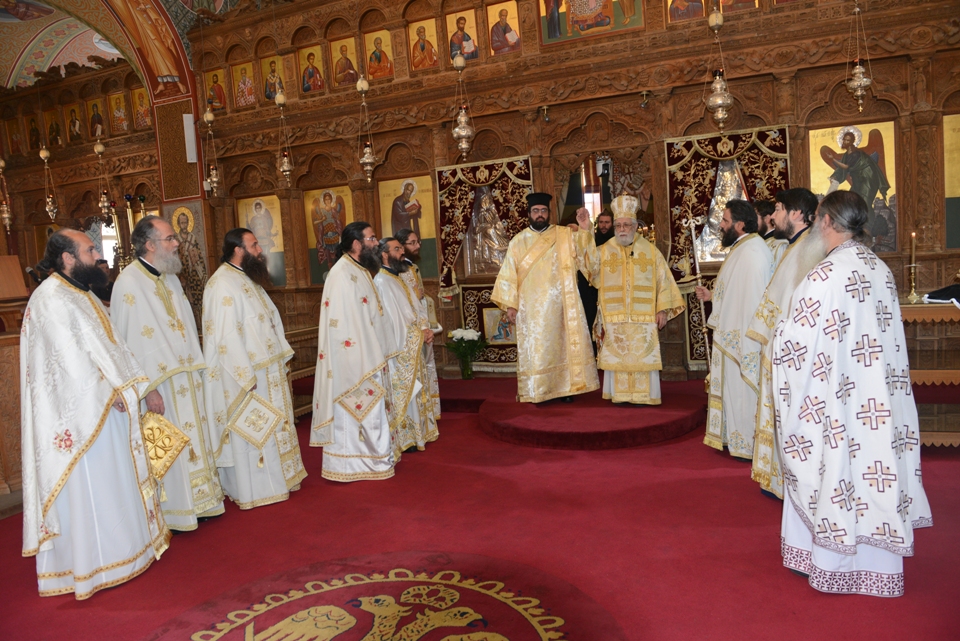 xeirotonia diakonou xaritonos 29-4-2017 (43) xeirotonia diakonou xaritonos 29-4-2017 (43)